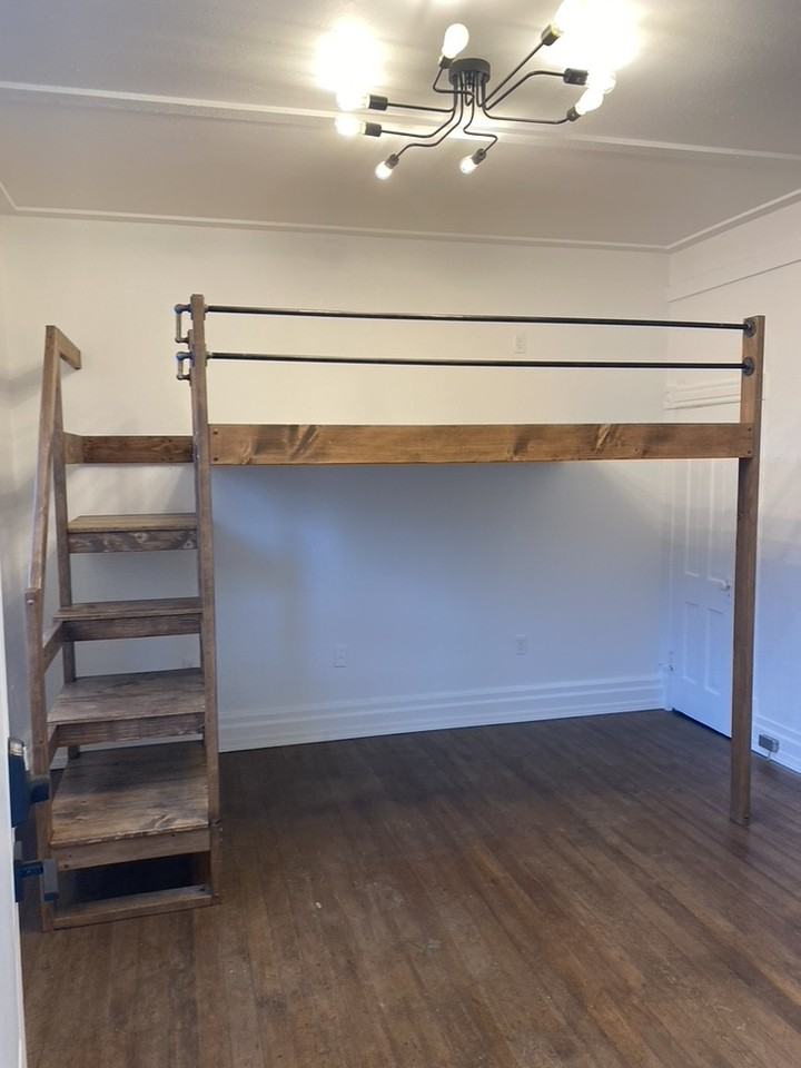 811 Woody St #1 - Photo 2 of 11