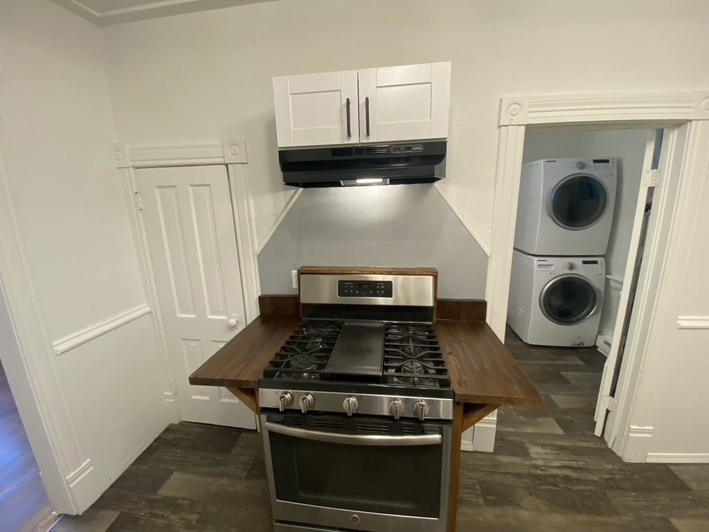 811 Woody St #1 - Photo 7 of 11