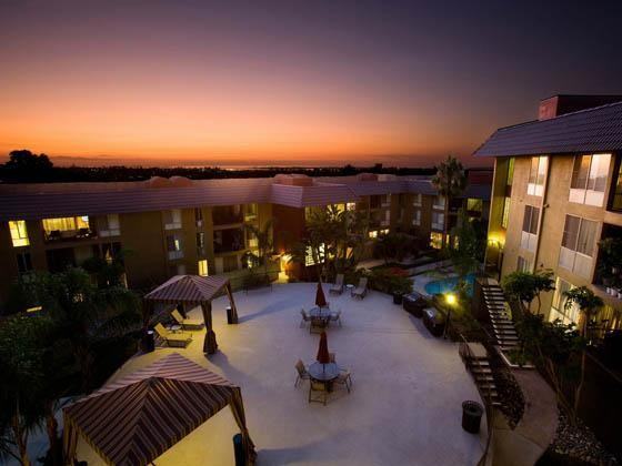 3950 Leland St - Photo 4 of 16