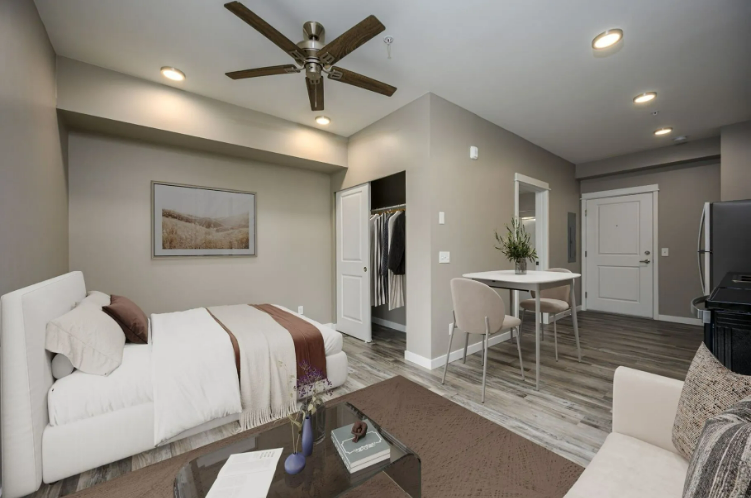 3817 Elwood Avenue - Photo 5 of 18