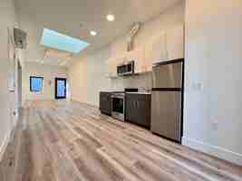 featured image of 1919 Market St