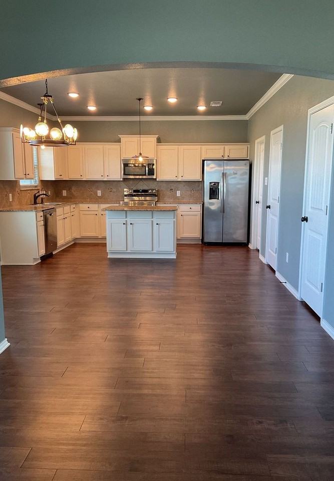 877 Ross Rd - Photo 2 of 28