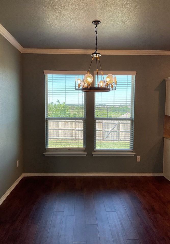 877 Ross Rd - Photo 5 of 28