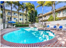 featured image of 5434 Zelzah Ave