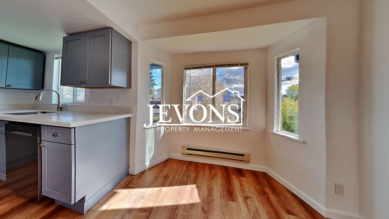 1722 E 56th St Tacoma, WA 98404 - Photo 4 of 26