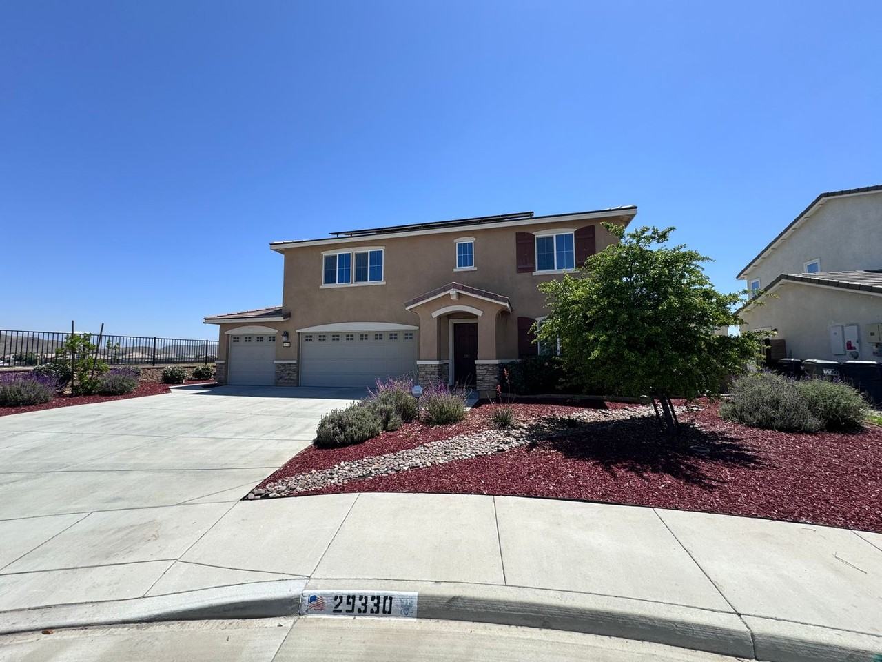 29330 Cavalry Cir - Photo 2 of 28