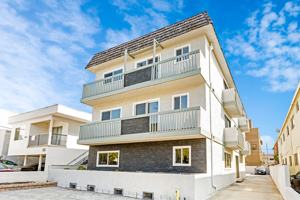 featured image of 10720 Woodbine St