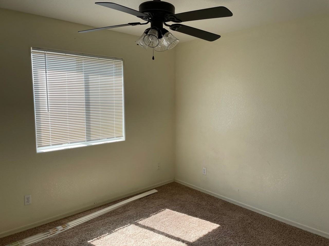 2132 Sandwood Dr. - Photo 2 of 6