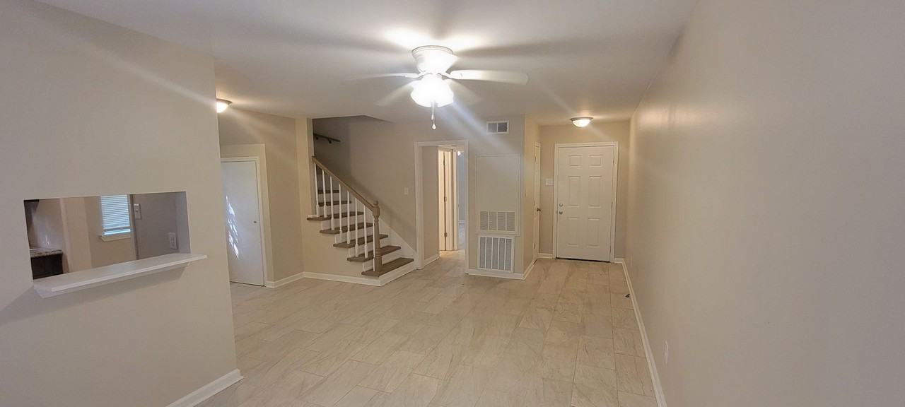 7856 Sand St - Photo 4 of 12