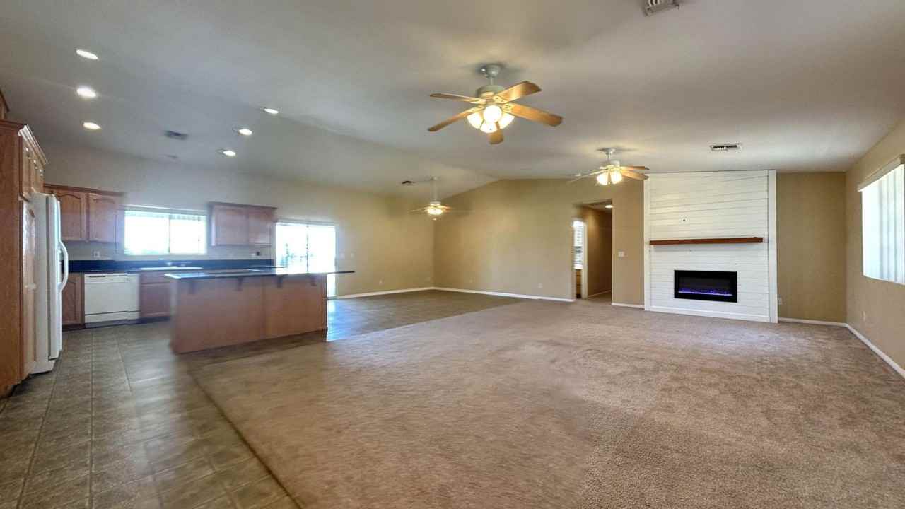 39559 Cherry Valley Blvd - Photo 2 of 26