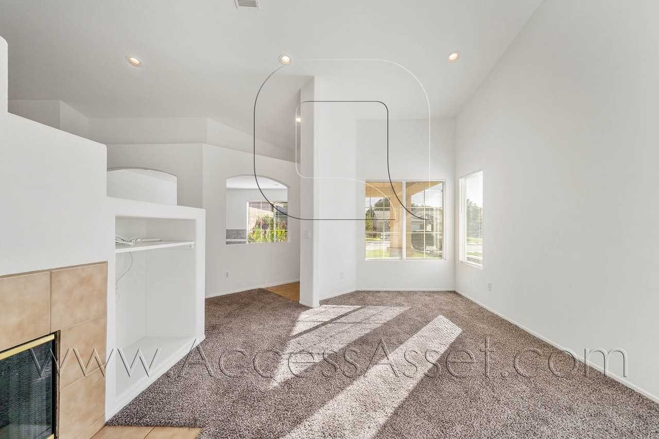 35847 Gerard Dou St - Photo 5 of 26