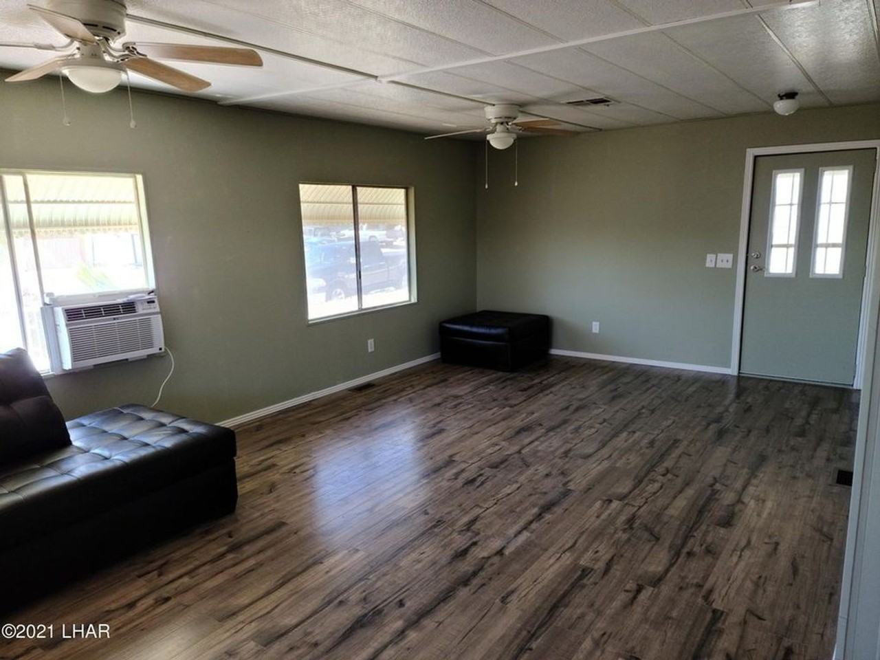 3166 Joyce Ln - Photo 5 of 13