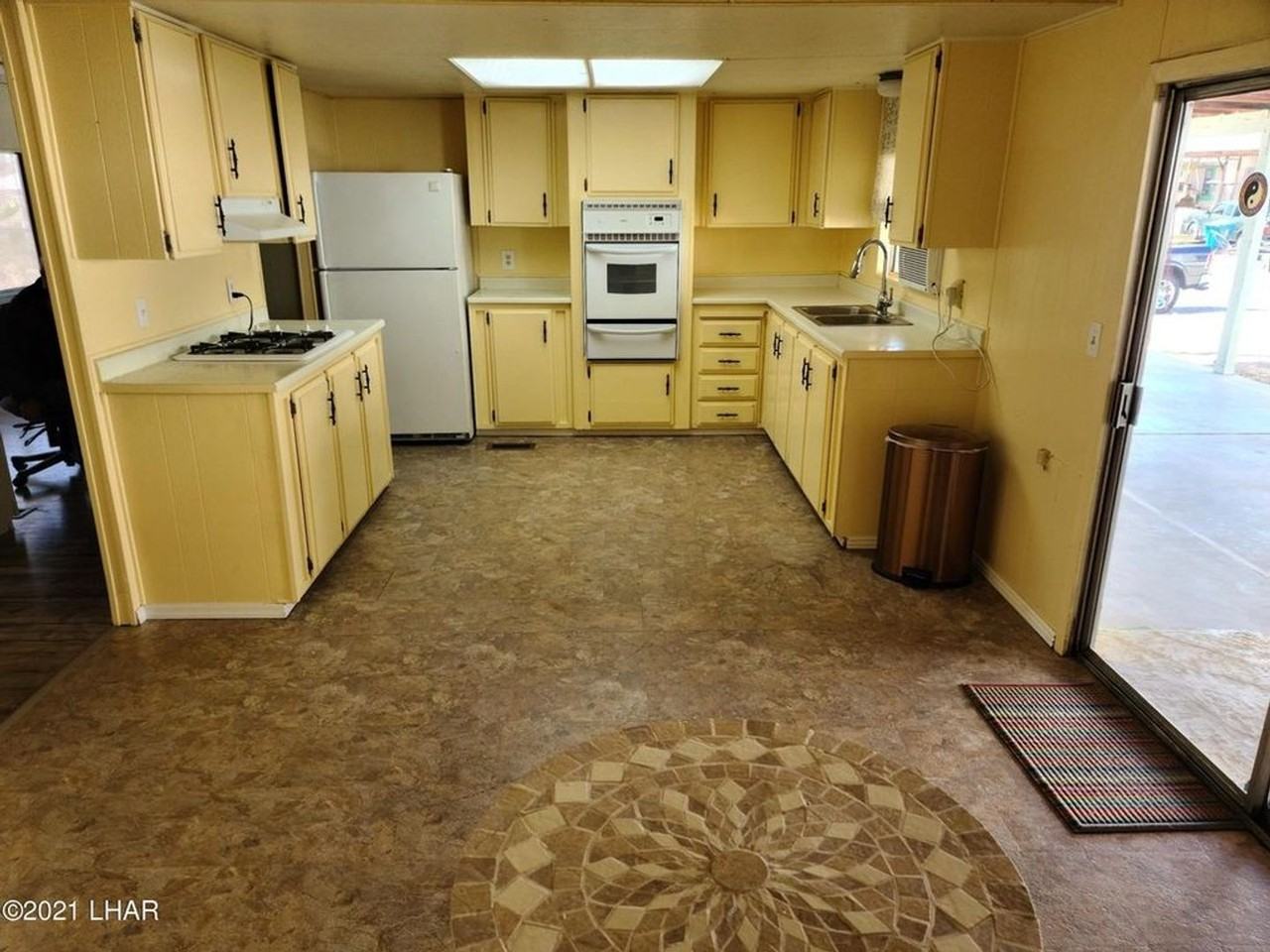 3166 Joyce Ln - Photo 7 of 13