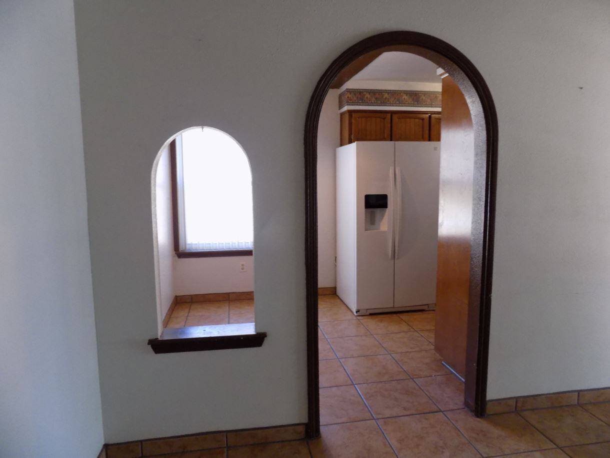 502 Laura Ct - Photo 7 of 21