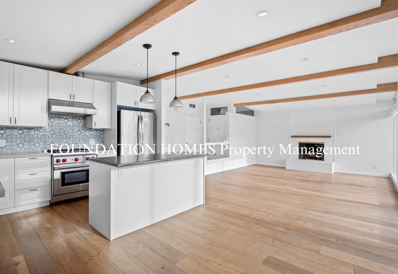 15 Windsor Ave - Photo 3 of 16