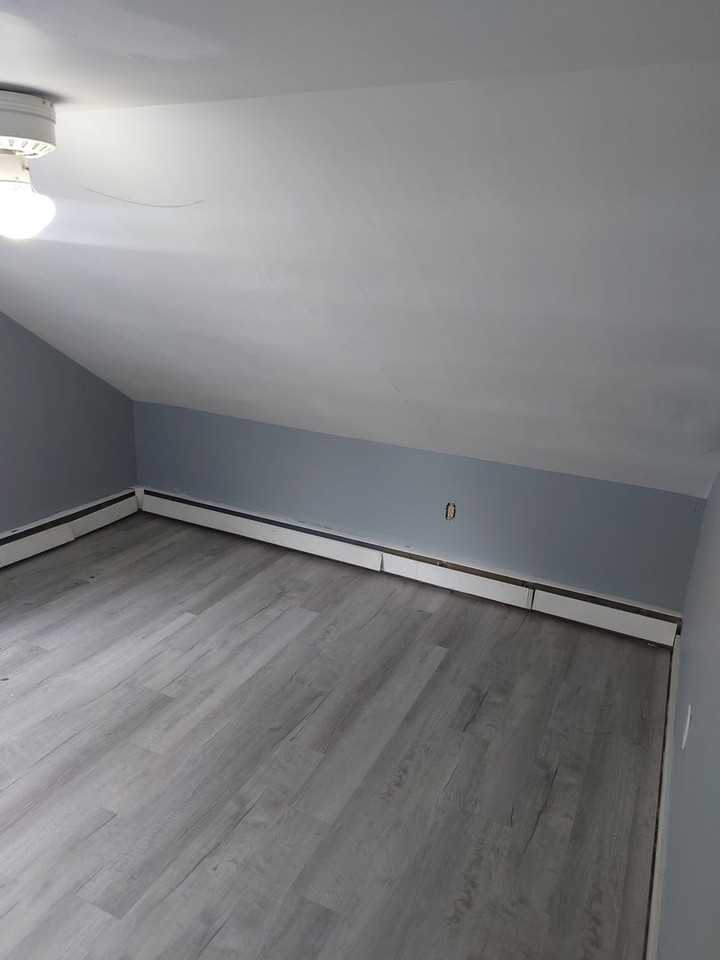 252 Grove St - Photo 7 of 17