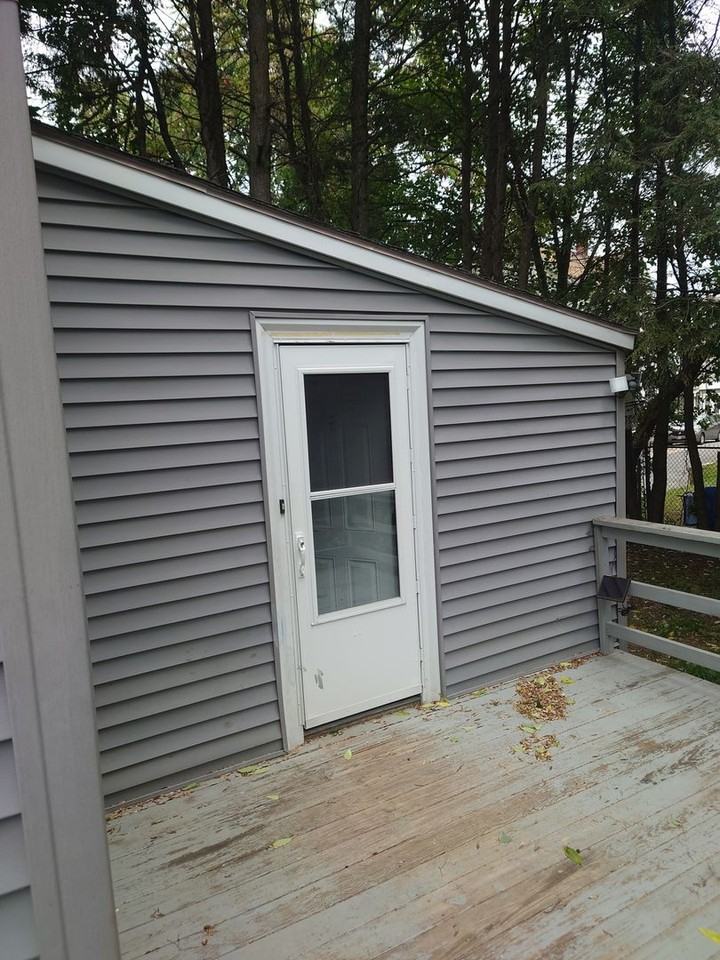 252 Grove St - Photo 2 of 17