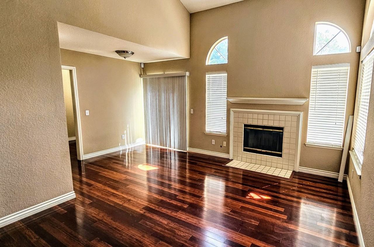 8429 Snow View Pl - Photo 6 of 28