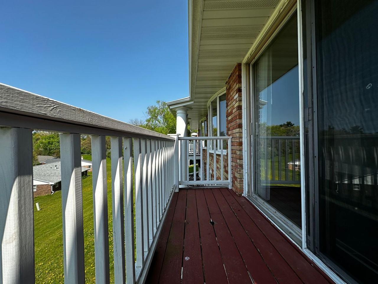 3033 Humboldt Rd - Photo 2 of 38