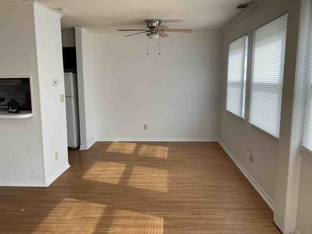 540 Briar Mnr - Photo 3 of 13