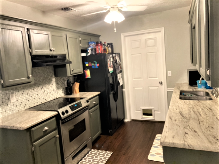 107 Cedar Cir - Photo 4 of 11