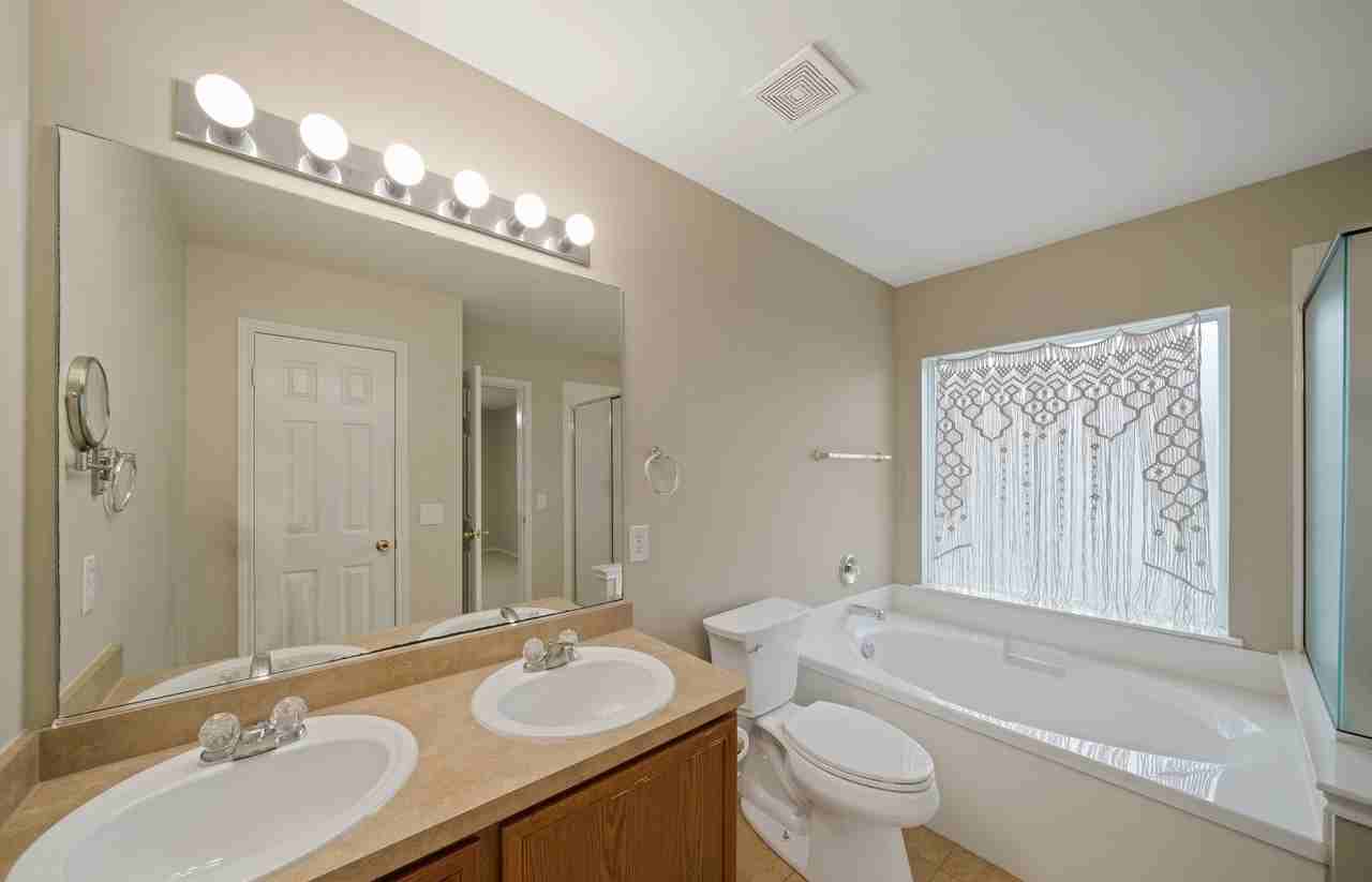 5125 Knollwood - Photo 6 of 31