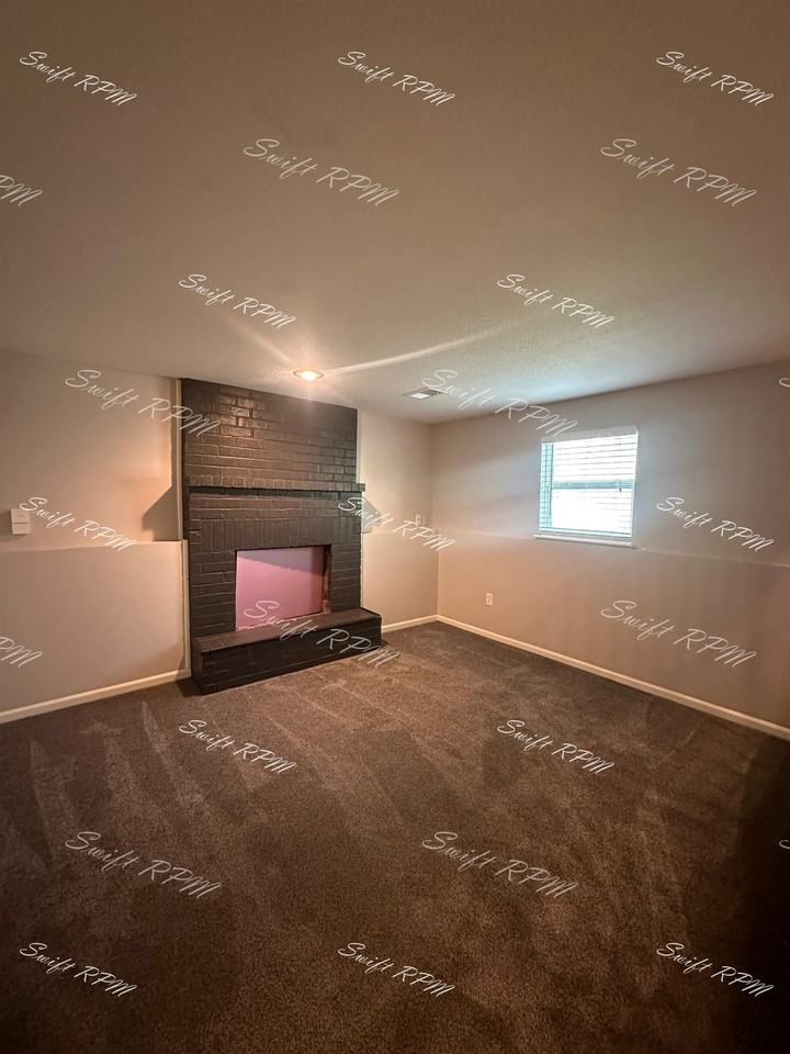 13415 W 60th St #1 - Photo 4 of 18