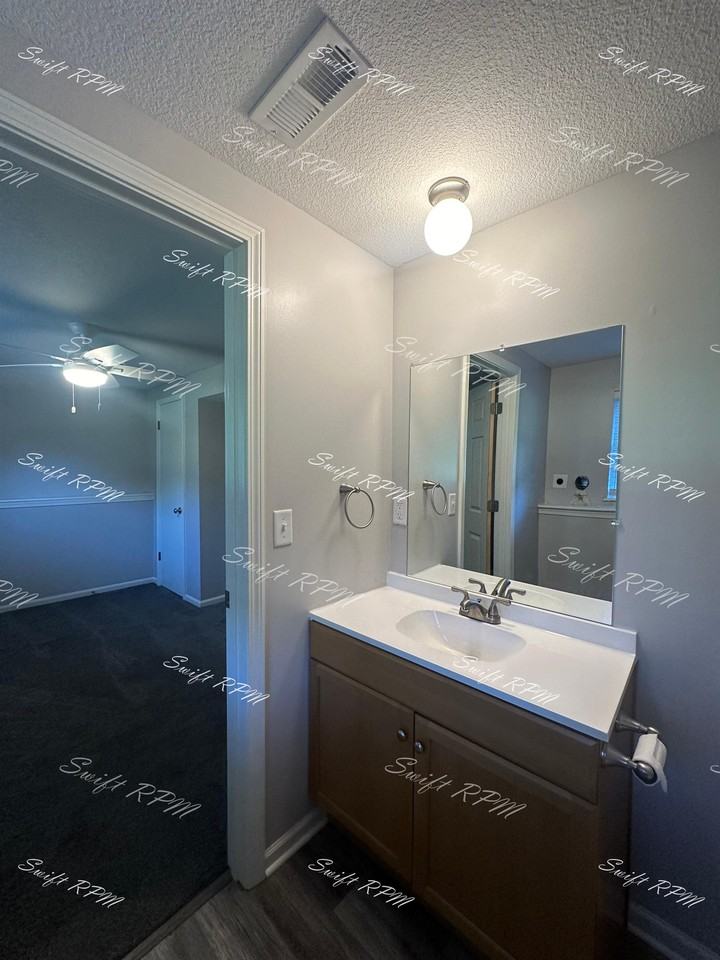 13415 W 60th St #1 - Photo 4 of 18