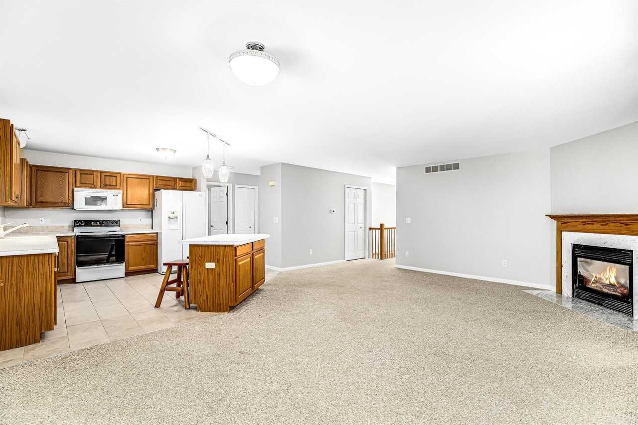 7041 S Bluewater Dr #1 - Photo 3 of 28