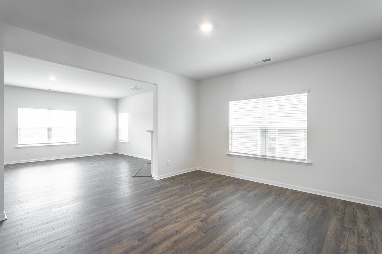 8451 Raspberry Way - Photo 7 of 10