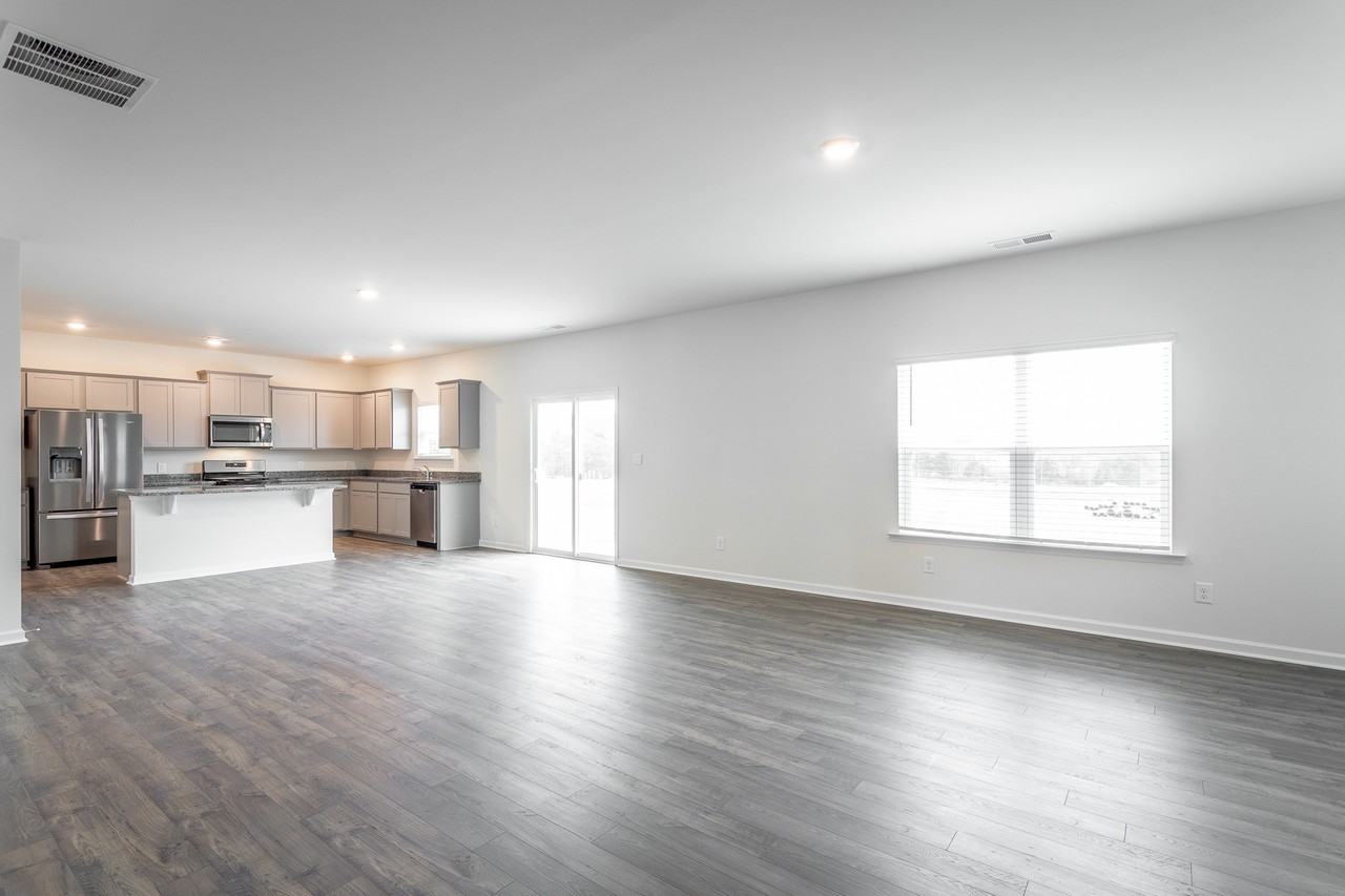 8451 Raspberry Way - Photo 6 of 10