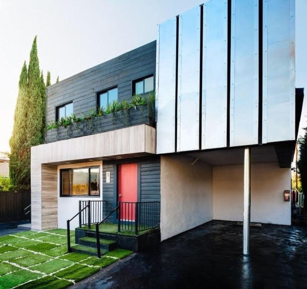 1321 W 36th Place Apartments - Photo 7 of 29