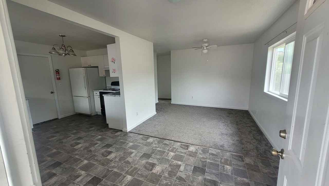 156 Mound St - Photo 3 of 22