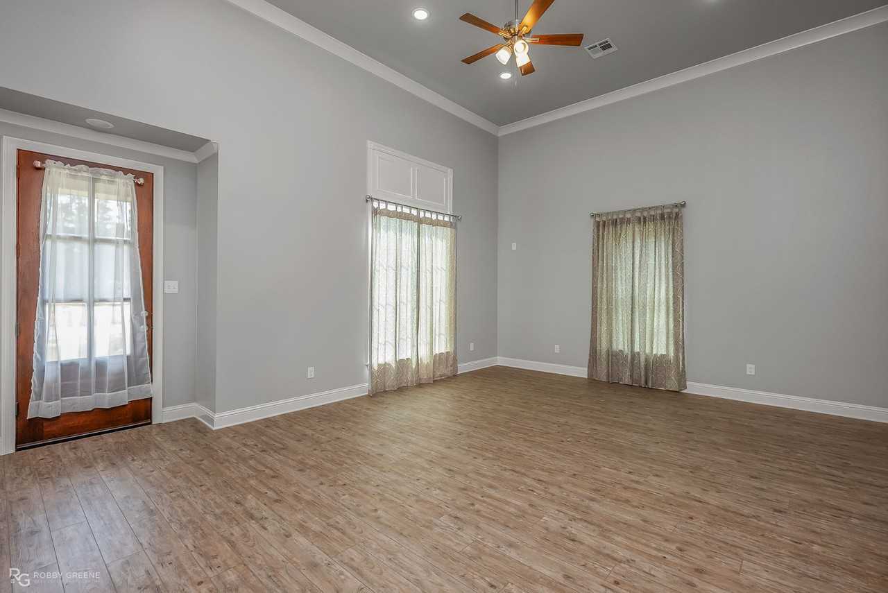 195 Katie Cir - Photo 3 of 25