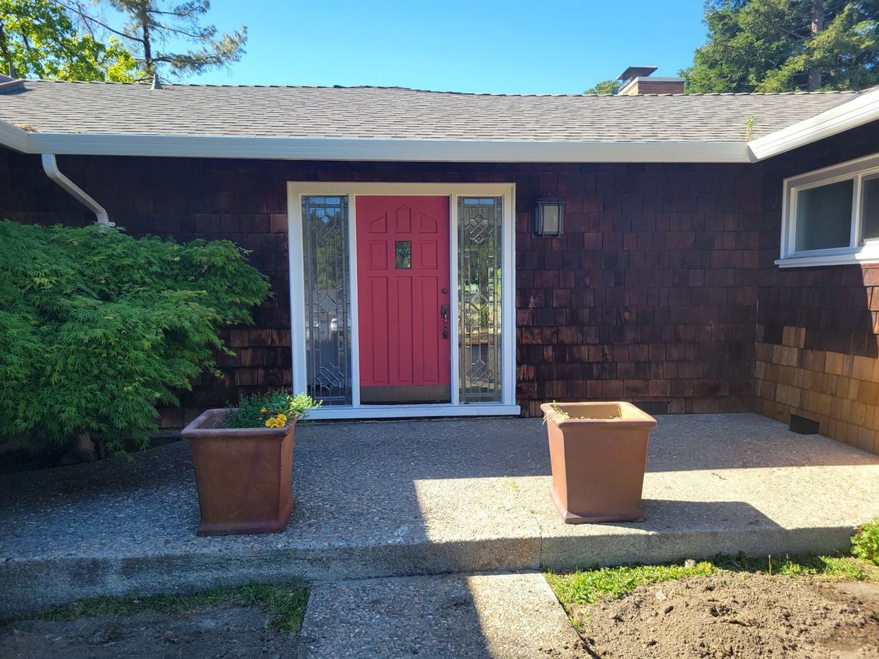 137 Lombardy Ln - Photo 2 of 22