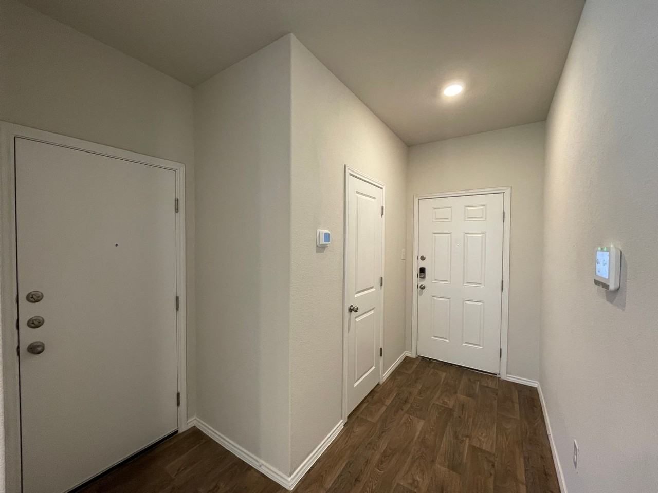 4011 Bay Leaf Loop - Photo 3 of 32