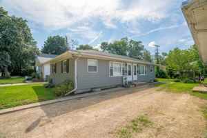 featured image of 3009 Hermina St