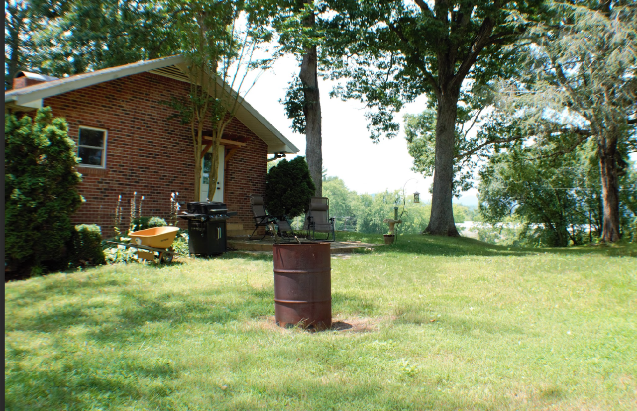 108 Valley View Rd - Photo 2 of 28