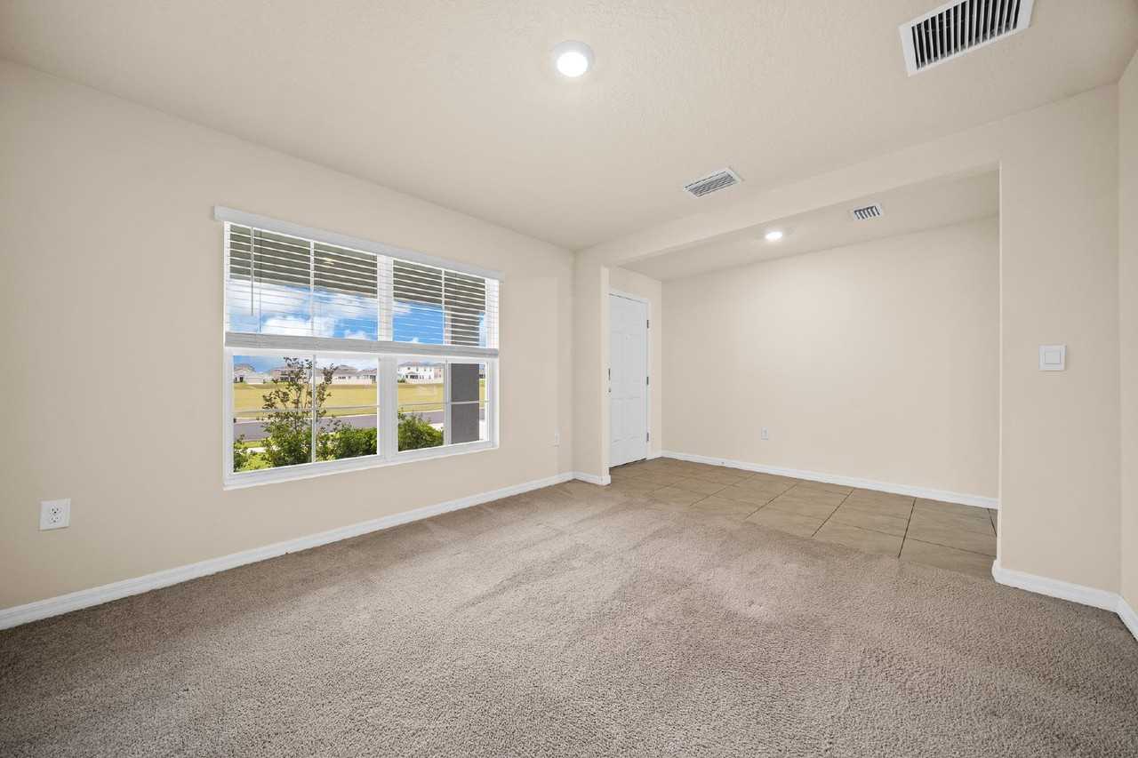 5029 Sw 87th St - Photo 4 of 45