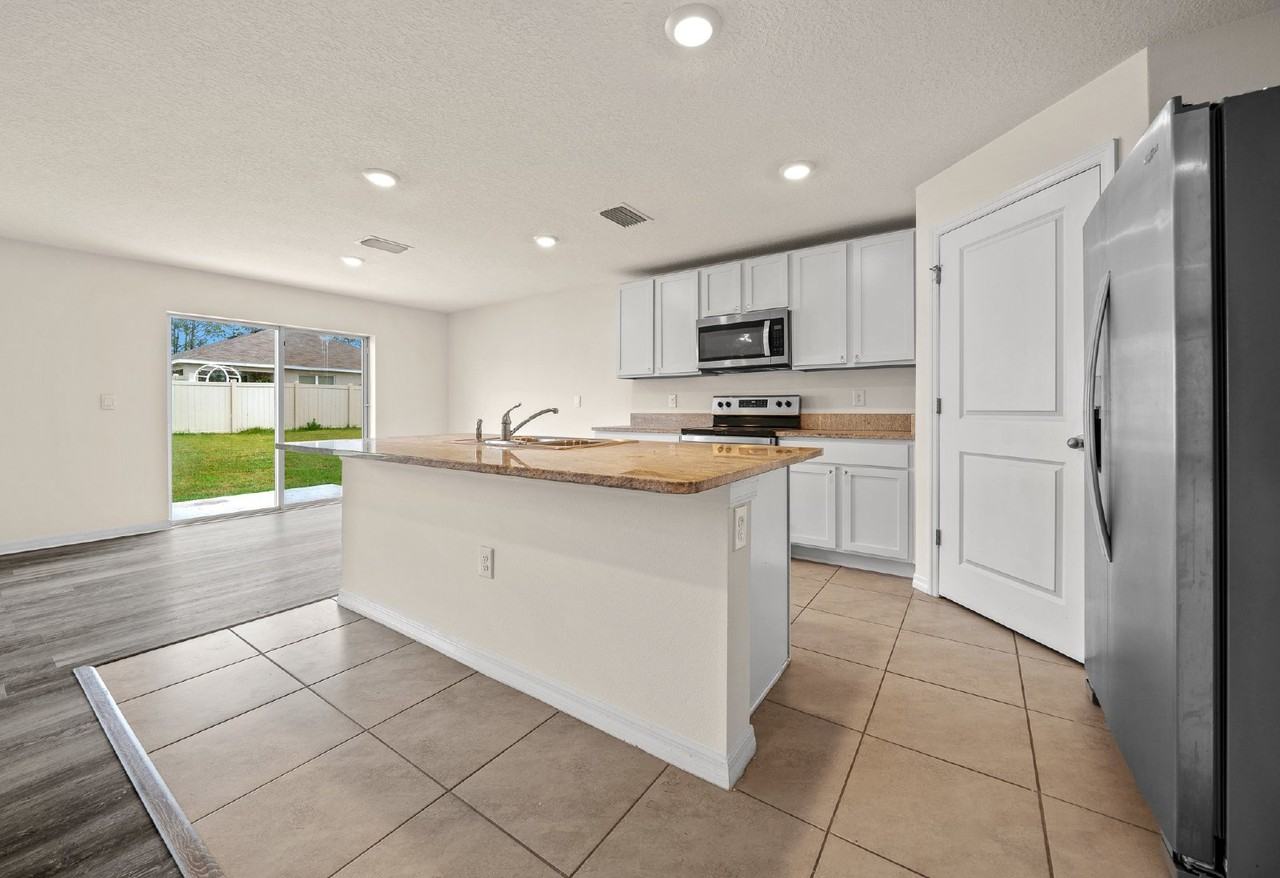 5029 Sw 87th St - Photo 6 of 45