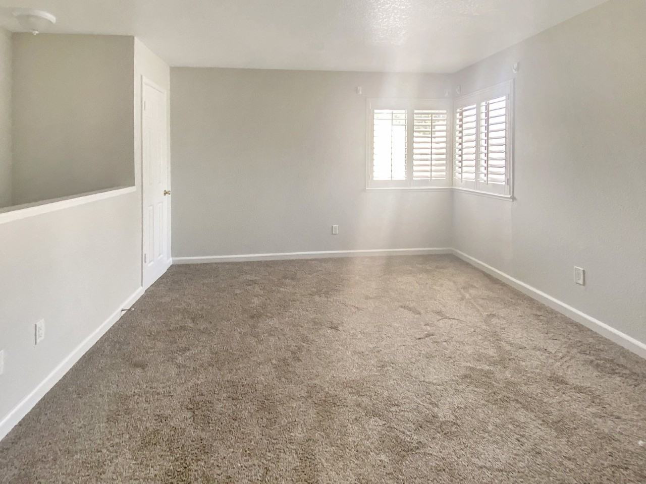1529 Pyrenees Ave #4 - Photo 7 of 14