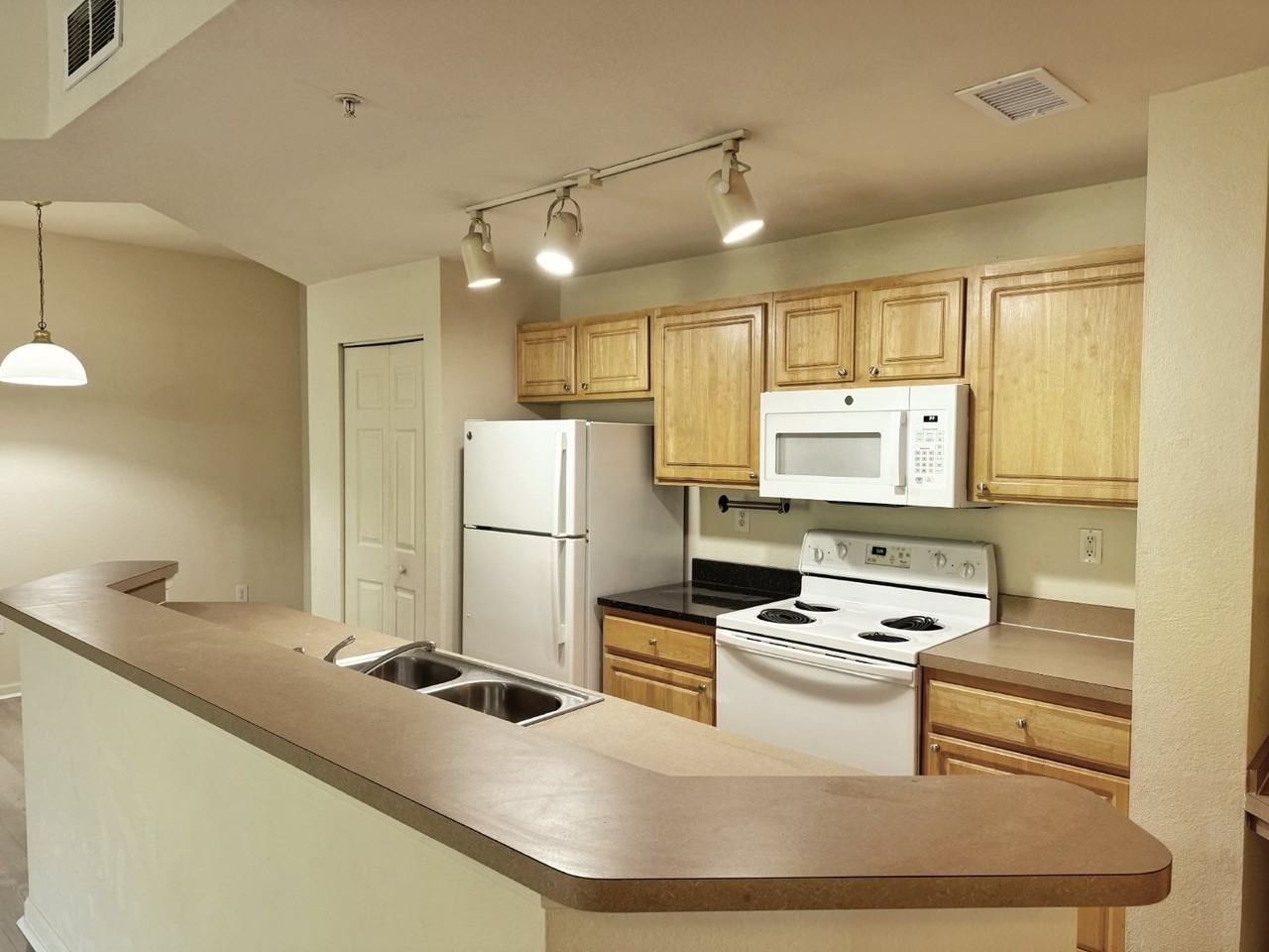 410 S Villa San Marco Dr #108 - Photo 6 of 29