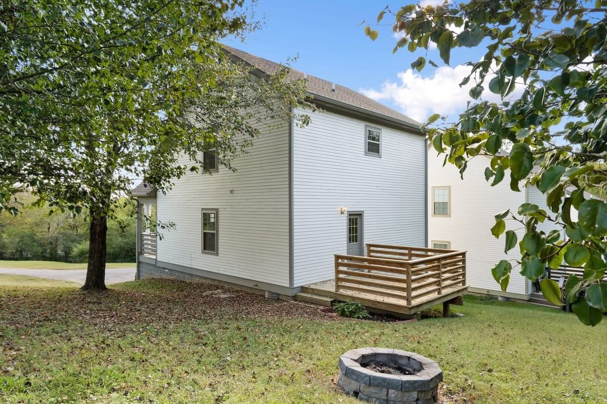 2143 Bell St Apt A #NA - Photo 2 of 19