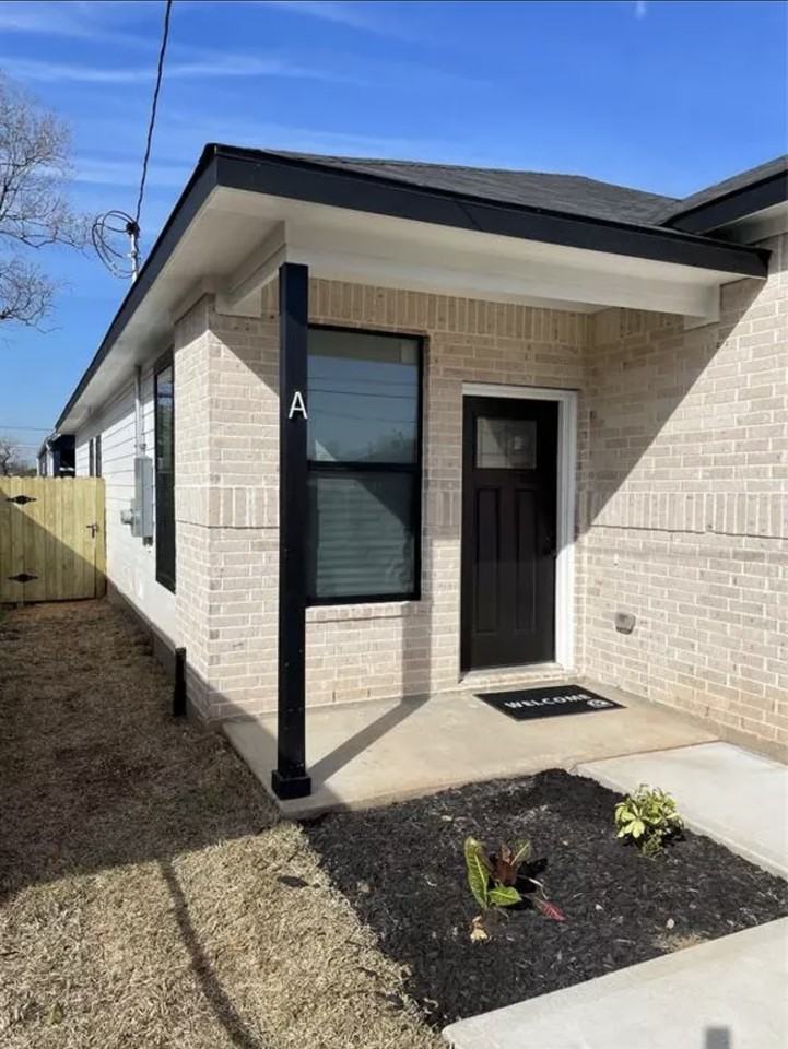 327 Tennessee St #A - Photo 3 of 10