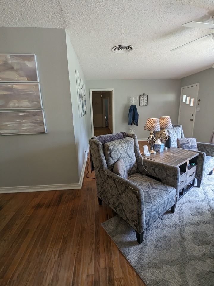 1924 S Wiley Ave #NA - Photo 4 of 23