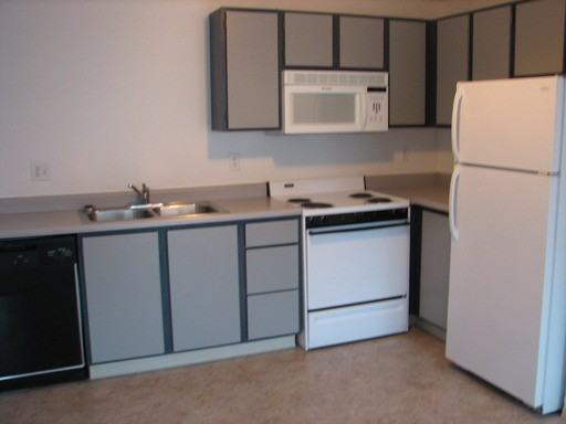 851 NW 10th St - Photo 3 of 5