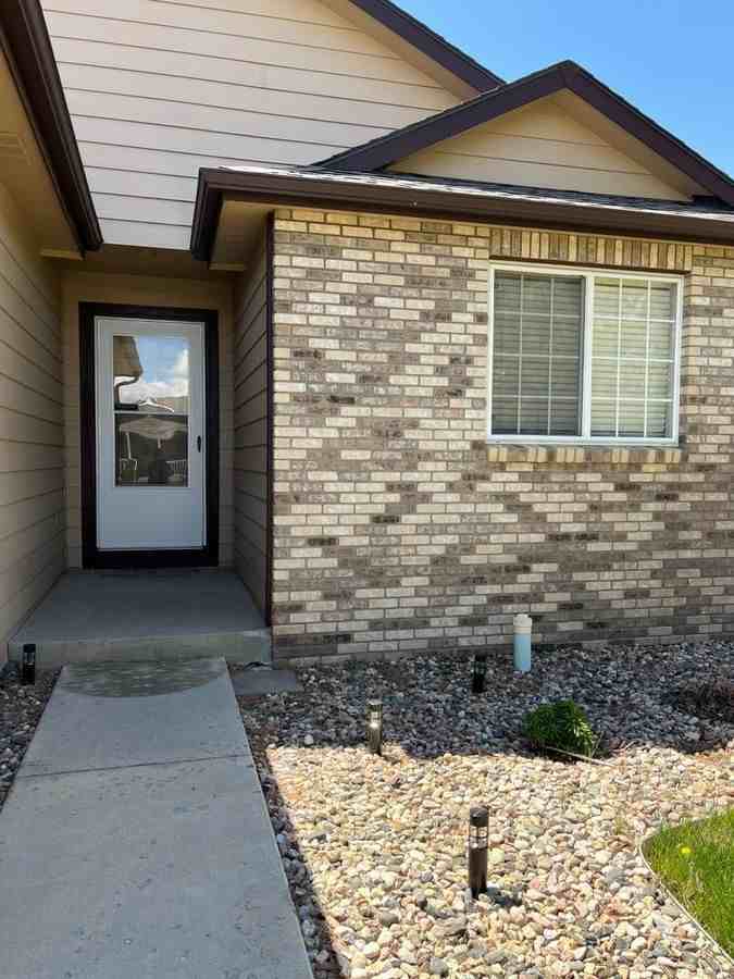 3703 Mount Edwards St - Photo 2 of 19