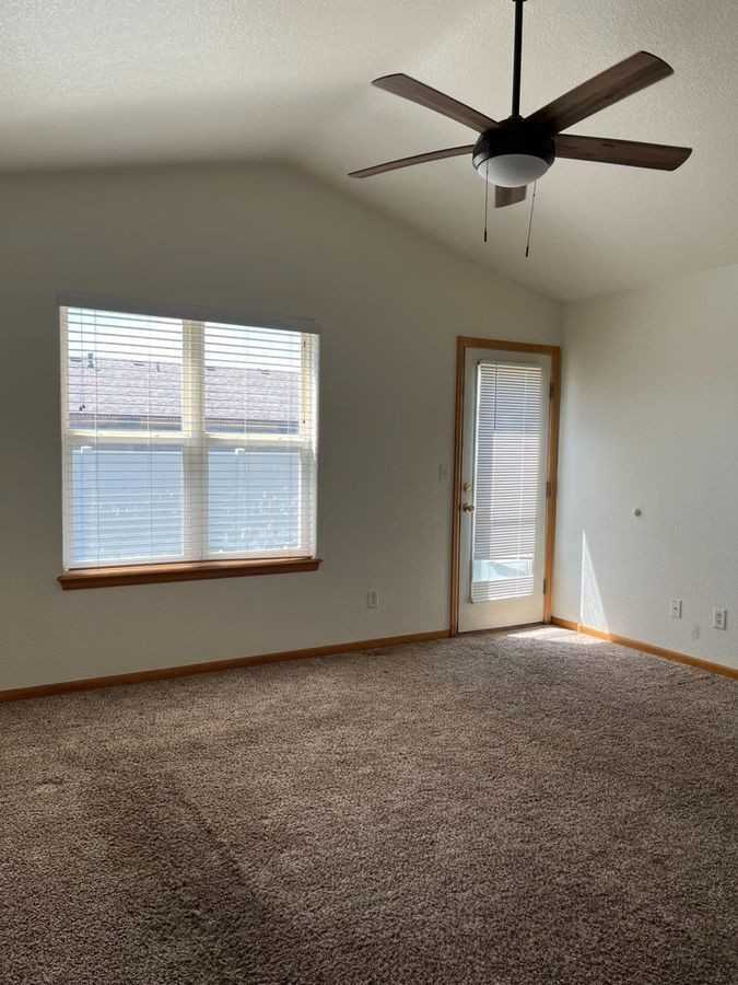 3703 Mount Edwards St - Photo 3 of 19