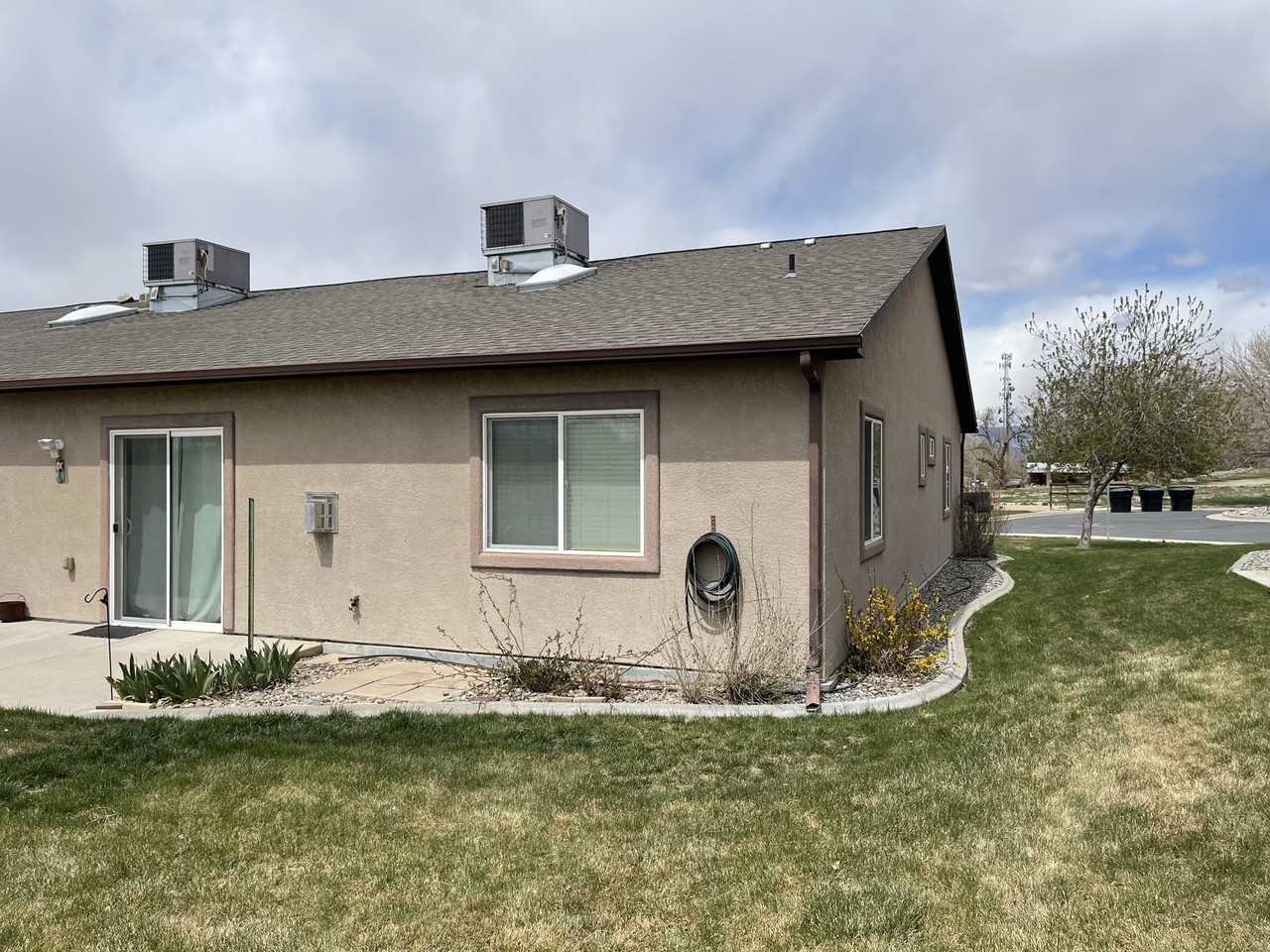 1114 Park Ridge Ct #16 - Photo 2 of 22