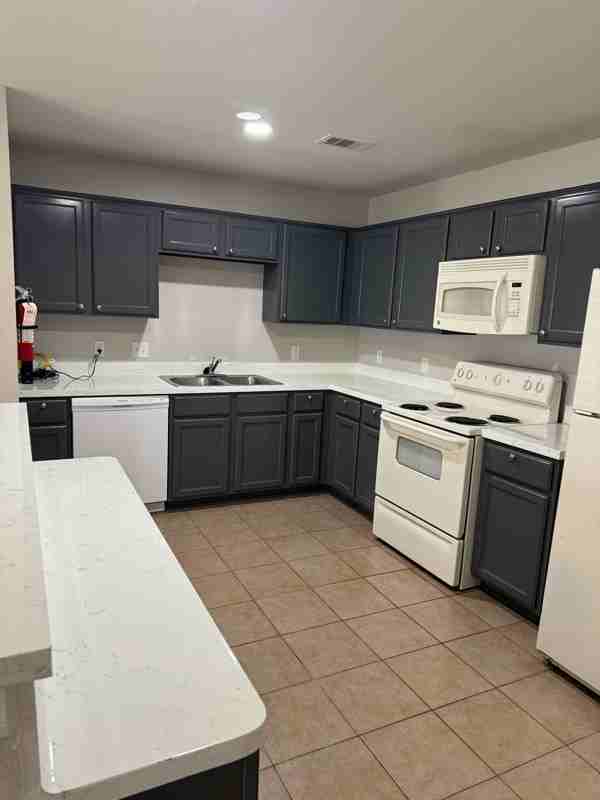 23254 High Point St #37B - Photo 2 of 9